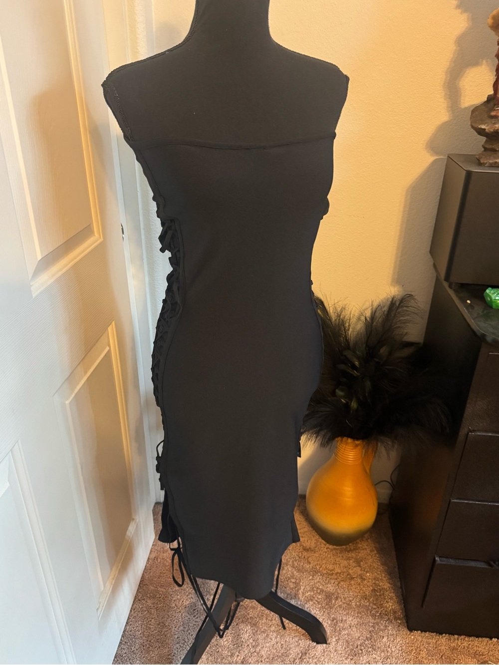 Stylish Black Bodycon Lace-Up Dress